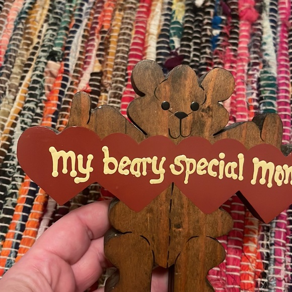 Vintage Hand Painted Mom Teddy Bear Wall Decor - Picture 4 of 4